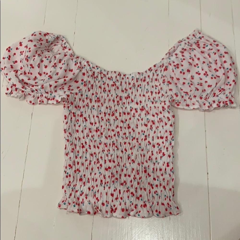 Flower puff sleeve top